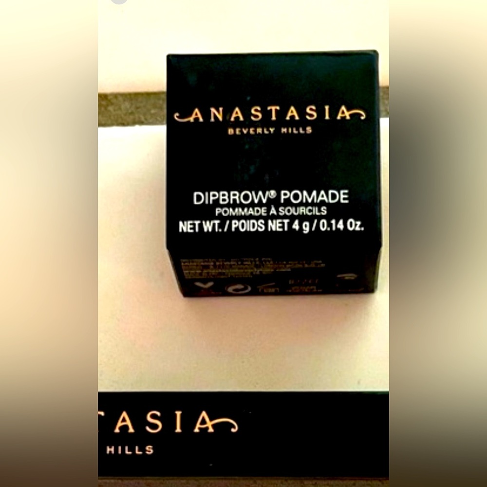 NEW Anastasia Dipbrow  Pomade Ebony